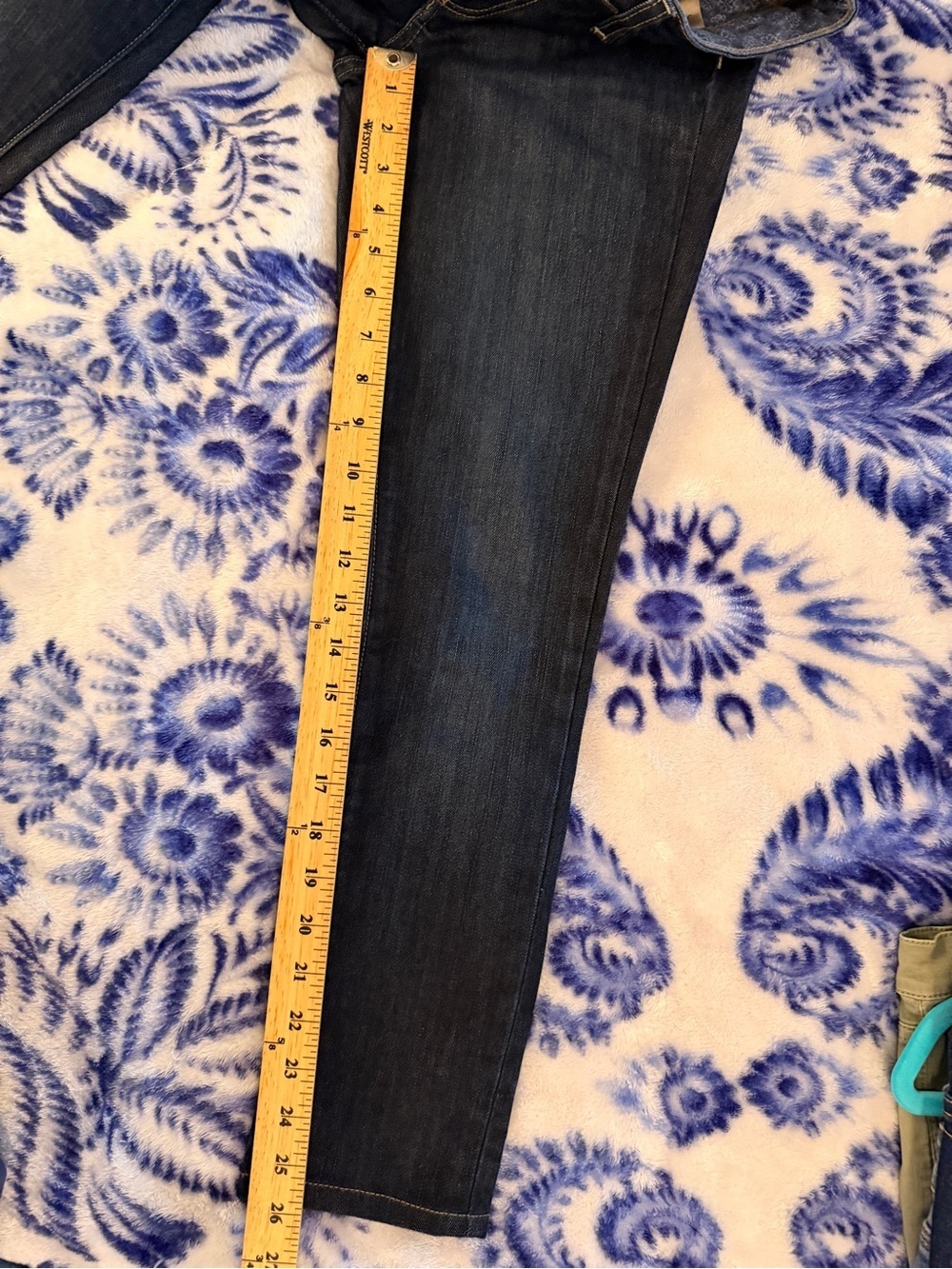 PAIGE 24 Lowrise Skyline Cropped Skinny Jeans Dark Wash - Picture 8 of 10